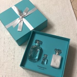 Tiffany & Co eau de parfum gift set NEW